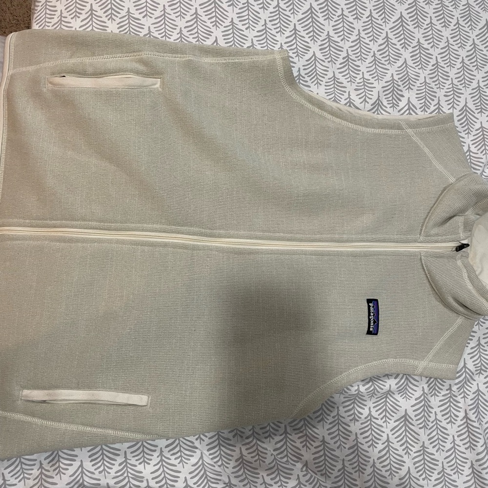 Patagonia Cream Sherpa-Lined Full-Zip Vest